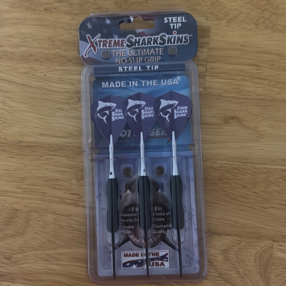 Extreme Shark Skins complete dart set of 3 20 grams no slip grip NIP
